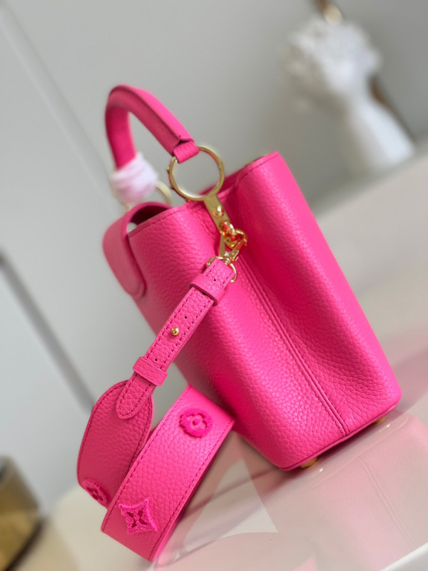 l**is V*t*n capucines bb