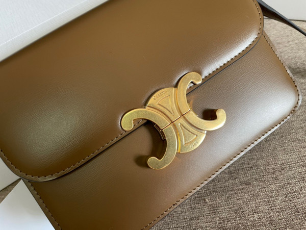 Ce**e teen triomphe bag