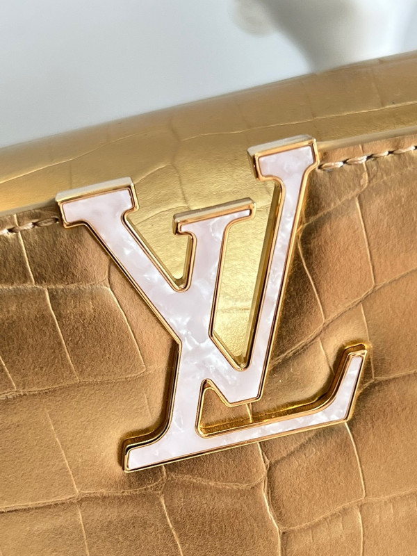 l**is V*t*n capucines bb