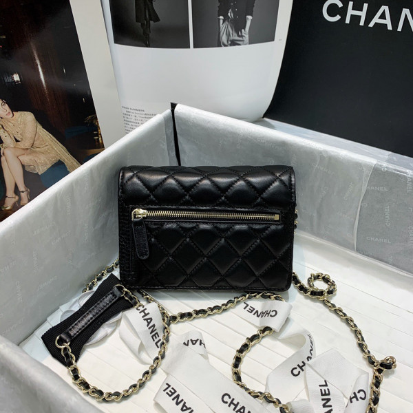 CL MINI WALLET ON CHAIN