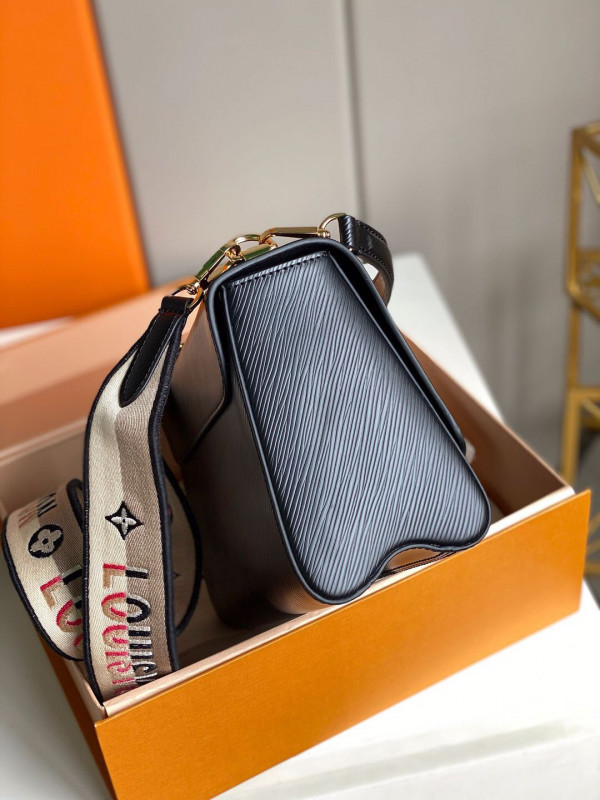 l**is V*t*n twist mm