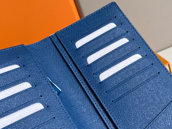 l**is V*t*n brazza wallet