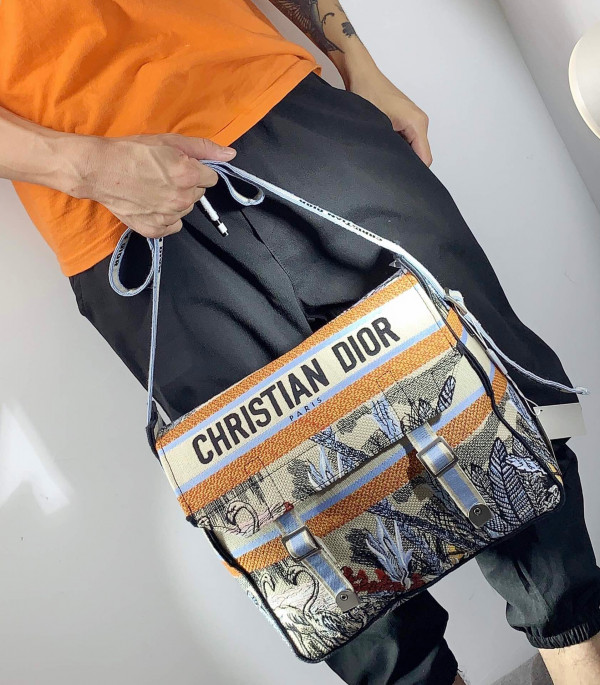 D*or oblique D*orcamp messenger bag