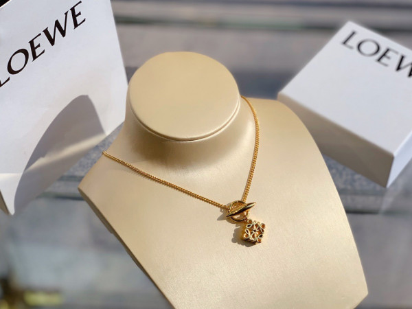 LOEWE NECKLACE