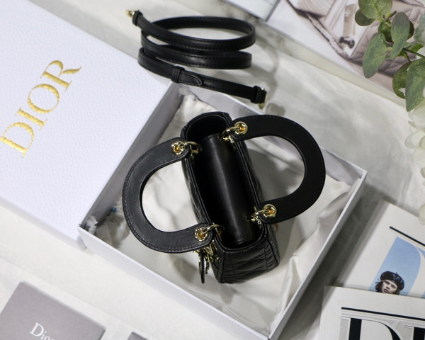 D*or micro lady D*or bag