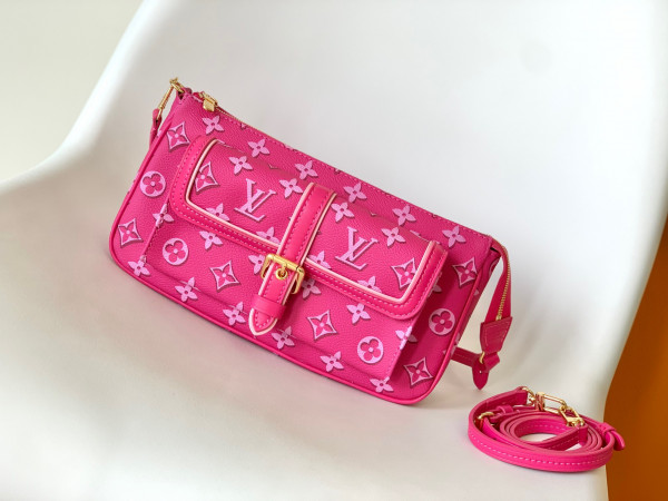 l**is V*t*n maxi multi pochette accessoires