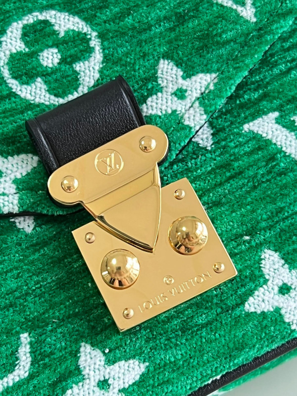 l**is V*t*n micro metis