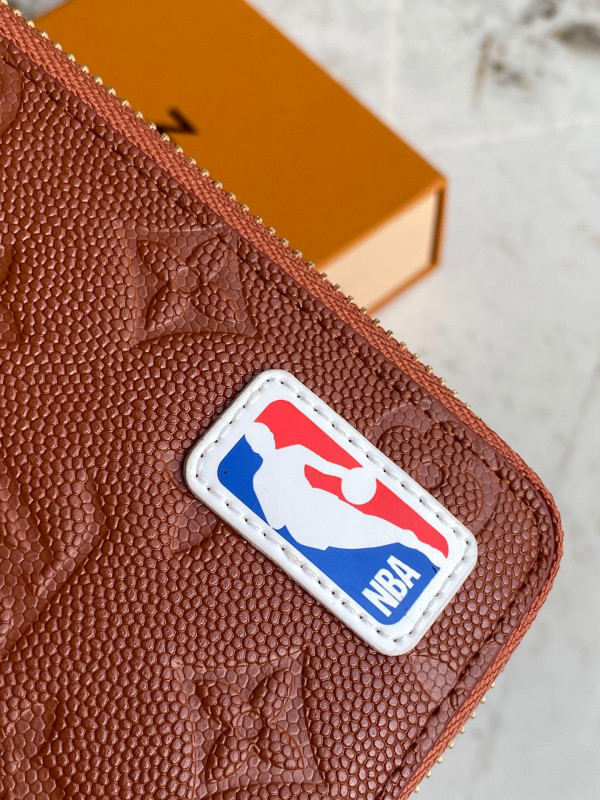 l**is V*t*n lvxnba zippy wallet