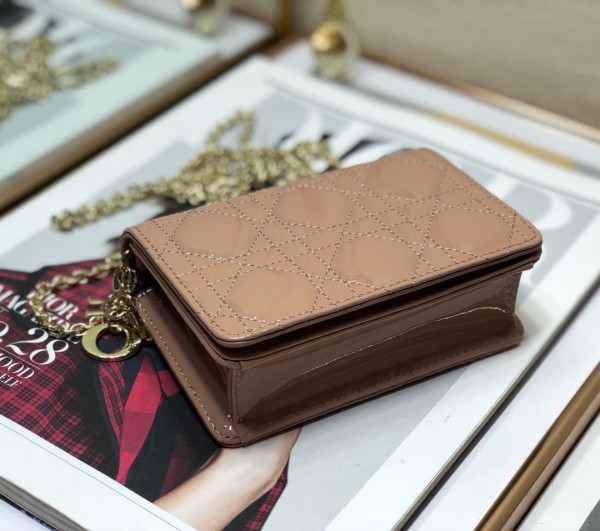 lady D*or nano pouch