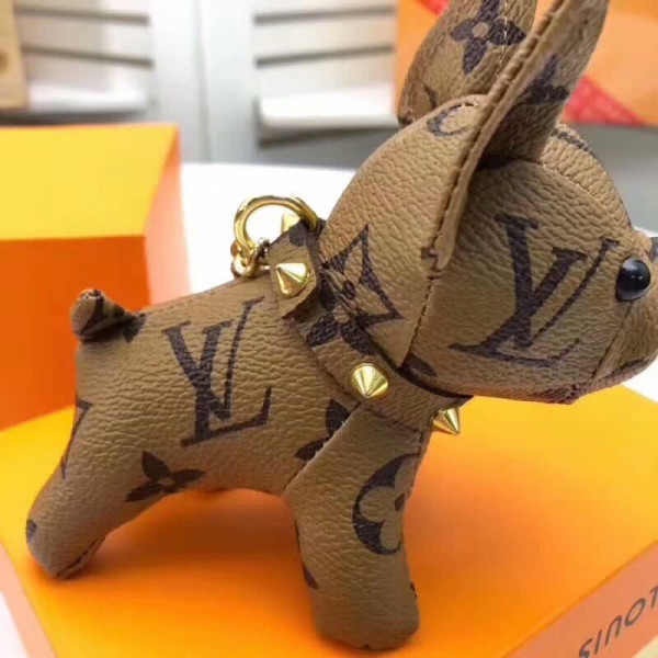 l**is V*t*n kaey chain