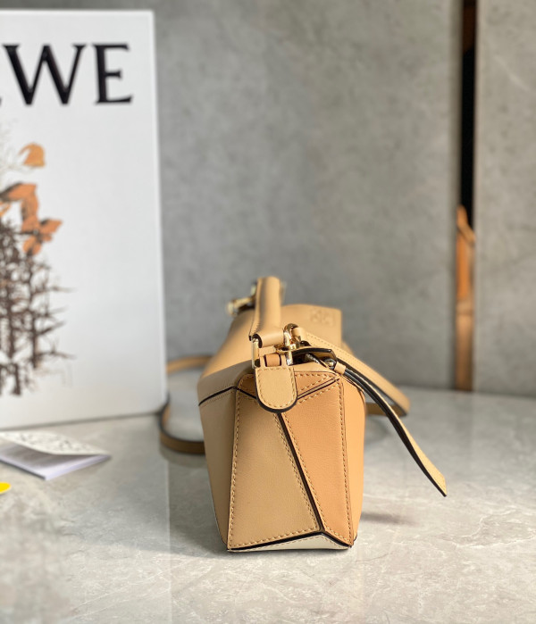 LOEWE MINI PUZZLE BAG