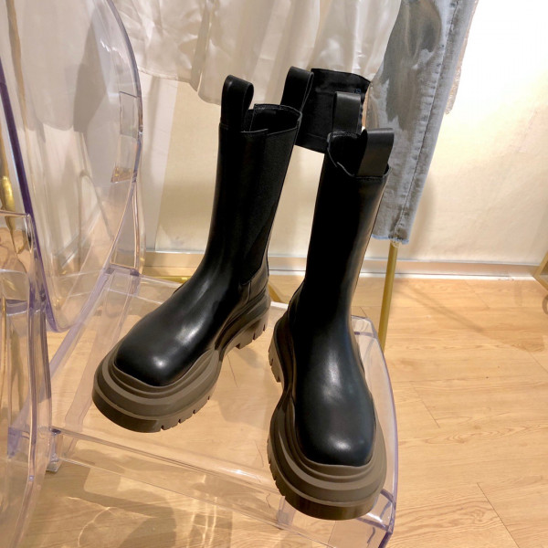 Bo*te*ga ve*ne*ta tire