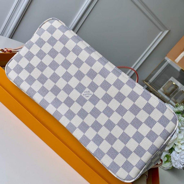 l**is V*t*n neverfull mm