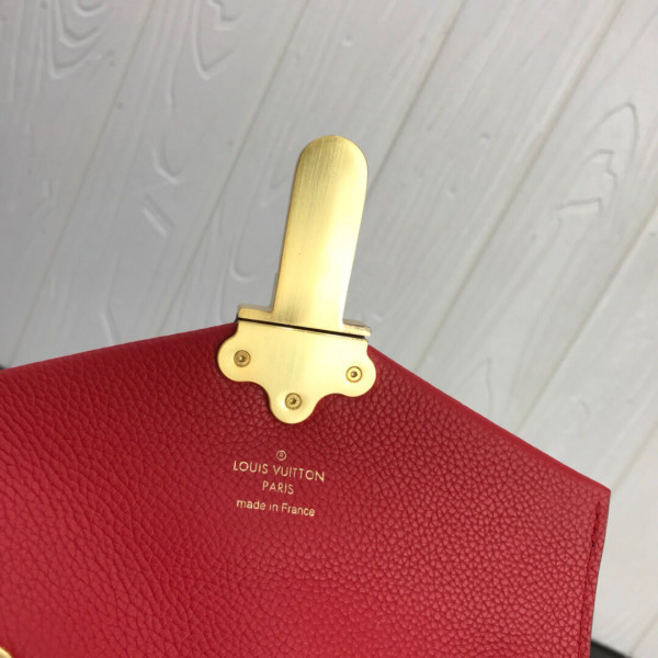 l**is V*t*n clapton backpack