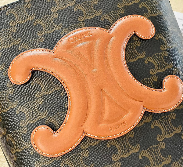 Ce**e small bucket cuir triomphe