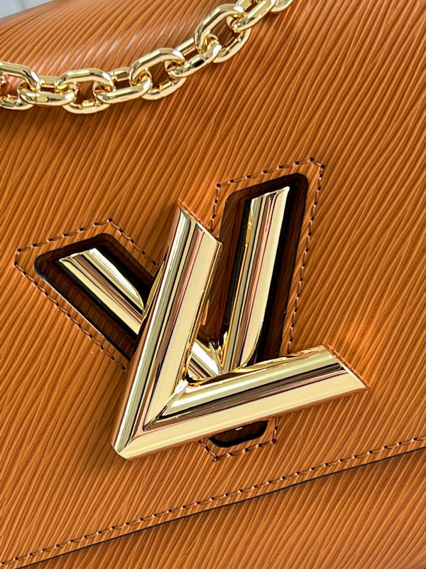 l**is V*t*n twist mm