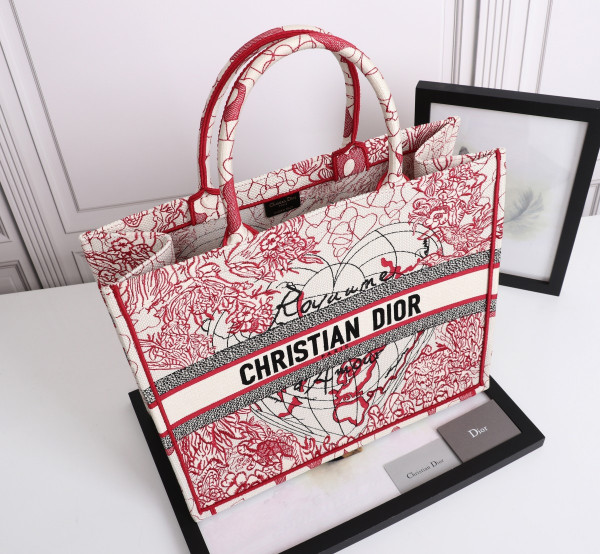 large D*or book tote