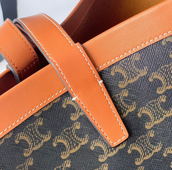 Ce**e medium couffin cuir triomphe