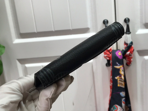 l**is V*t*n pocket organizer