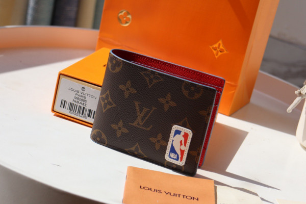 l**is V*t*n lvxnba multiple wallet
