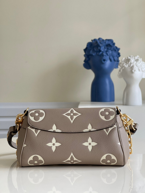 l**is V*t*n favorite