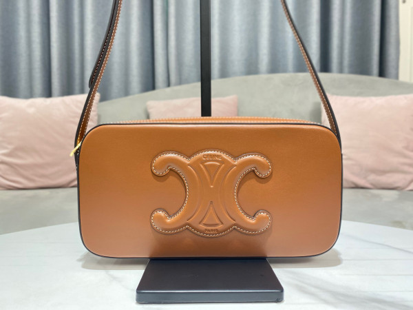 Ce**e mini camera shoulder bag