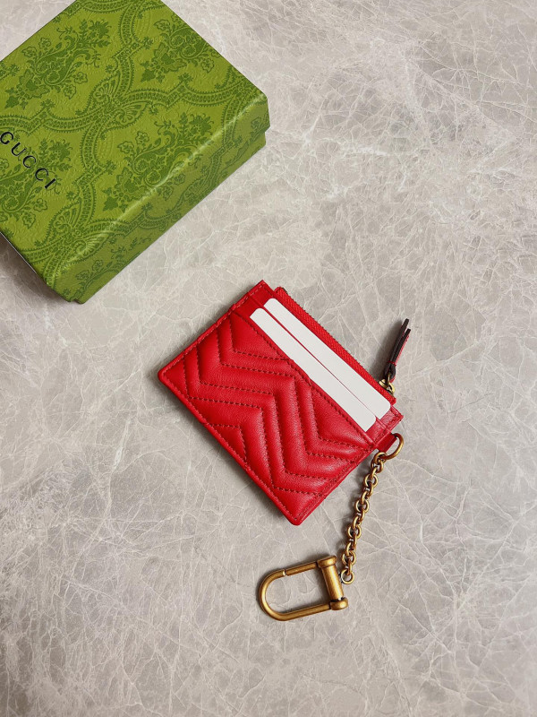 G*u*i gg marmont keychain wallet