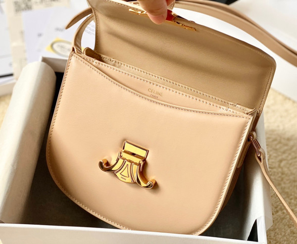 Ce**e teen besace triomphe