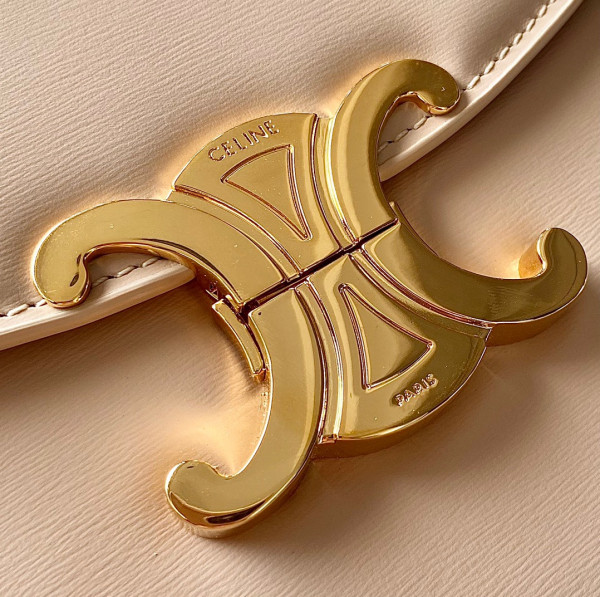 Ce**e teen besace triomphe