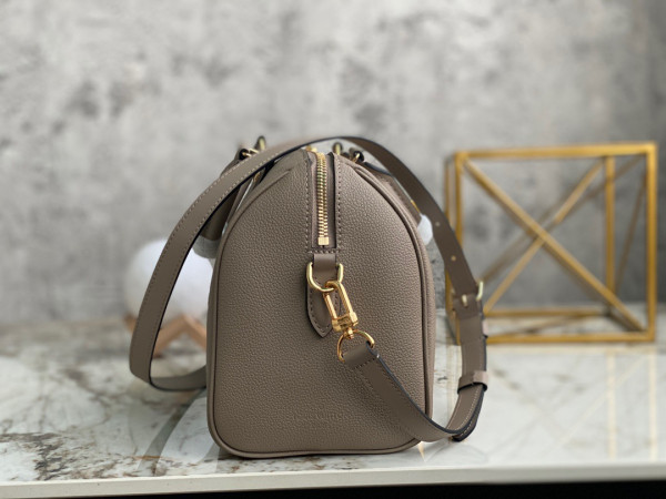 l**is V*t*n speedy bandouliÈre 25