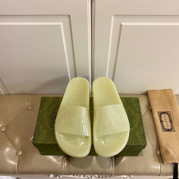 G*u*i slide with G*u*i logo