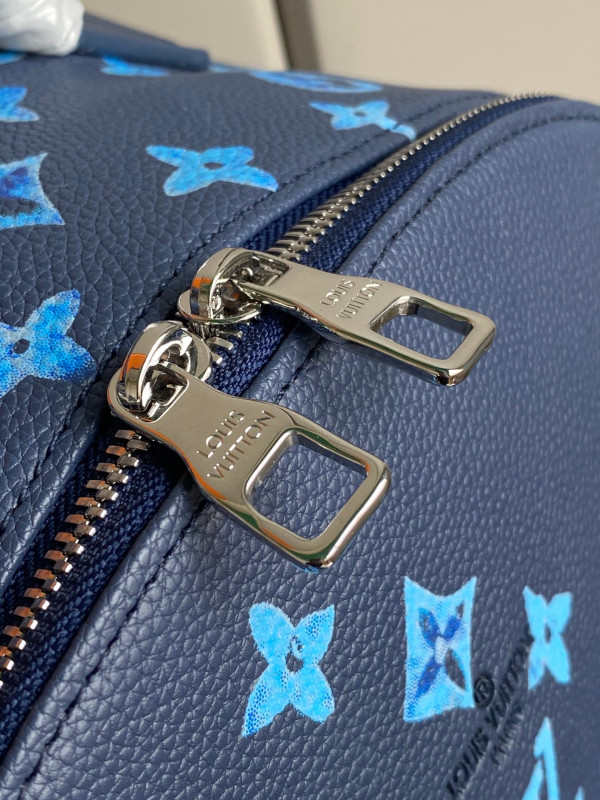 l**is V*t*n backpack multipocket