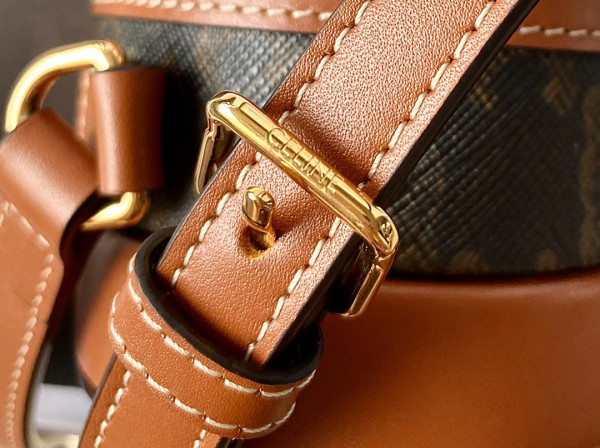 Ce**e tambour cuir triomphe