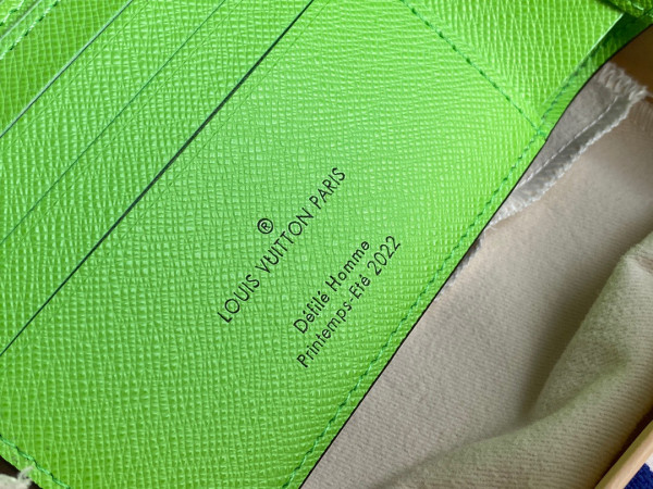 l**is V*t*n multiple wallet