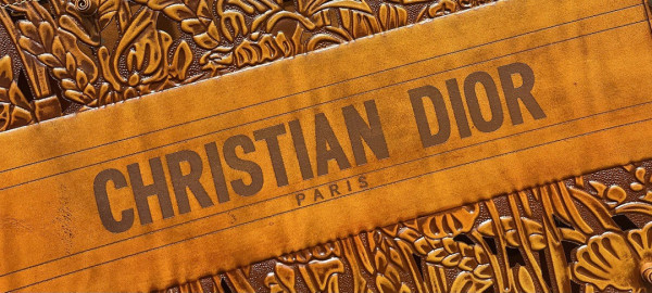 large D*or book tote