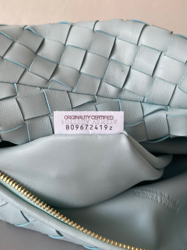 Bo*te*ga ve*ne*ta teen jodie