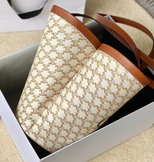 Ce**e medium couffin cuir triomphe