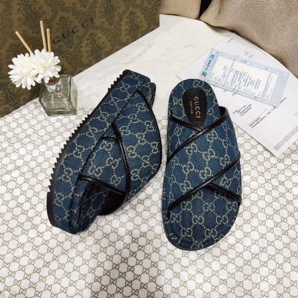 G*u*i gg multicolor platform sandal