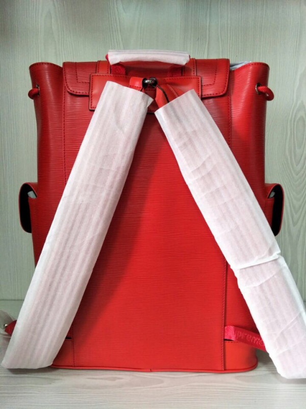 l**is v*t*n S*p*e backpack