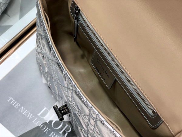 D*or medium D*or caro bag