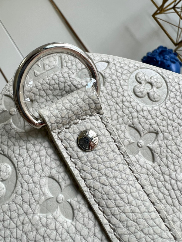 l**is V*t*n keepall 50