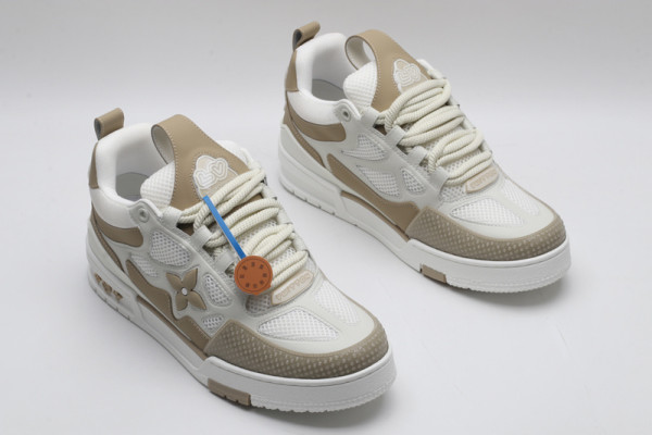 l**is V*t*n trainer sneaker