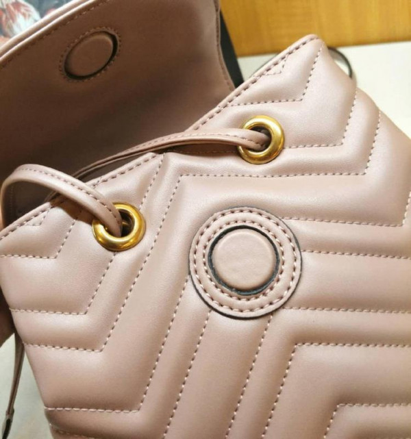 G*u*i gg marmont matelassé backpack 528129