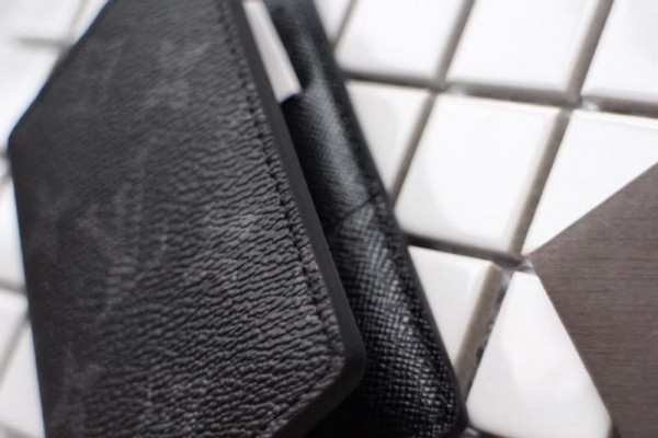 l**is V*t*n pocket organizer