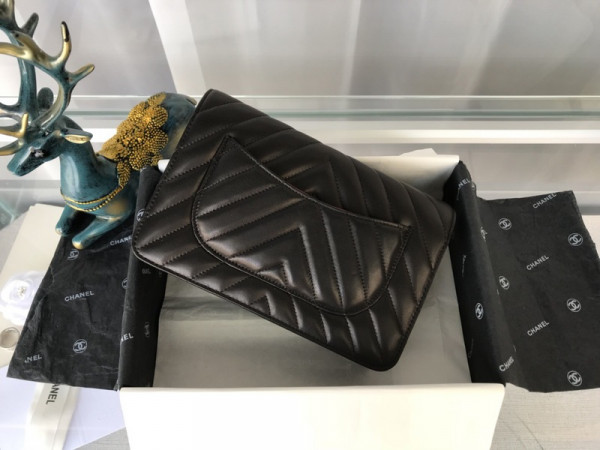 CL Flap Bag Lambskin With Gold / Silver Hardware