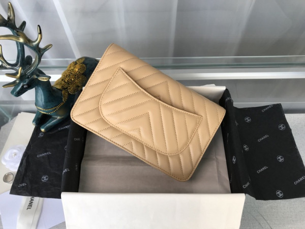 CL Flap Bag Lambskin With Gold / Silver Hardware