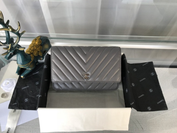 CL Flap Bag Lambskin With Gold / Silver Hardware