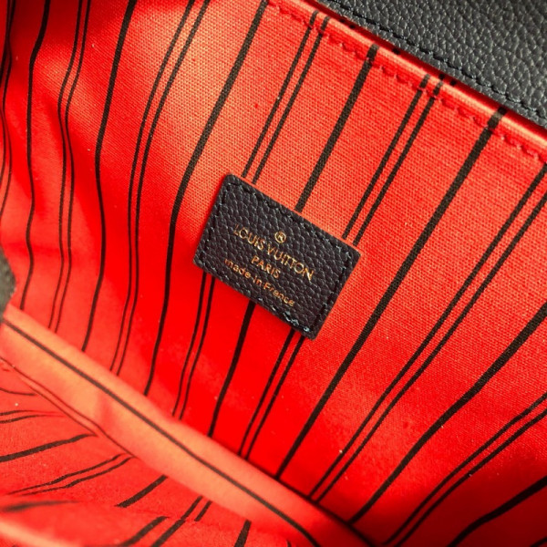 l**is V*t*n pochette metis