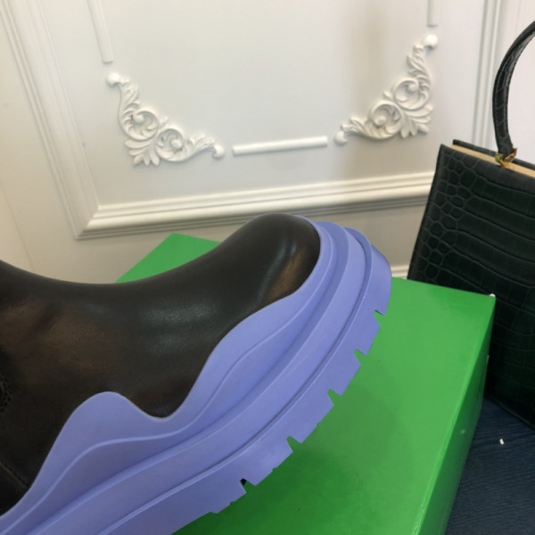 Bo*te*ga ve*ne*ta tire