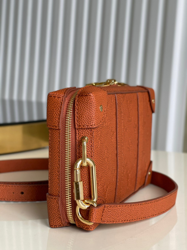 l**is V*t*n lvxnba soft trunk wearable wallet